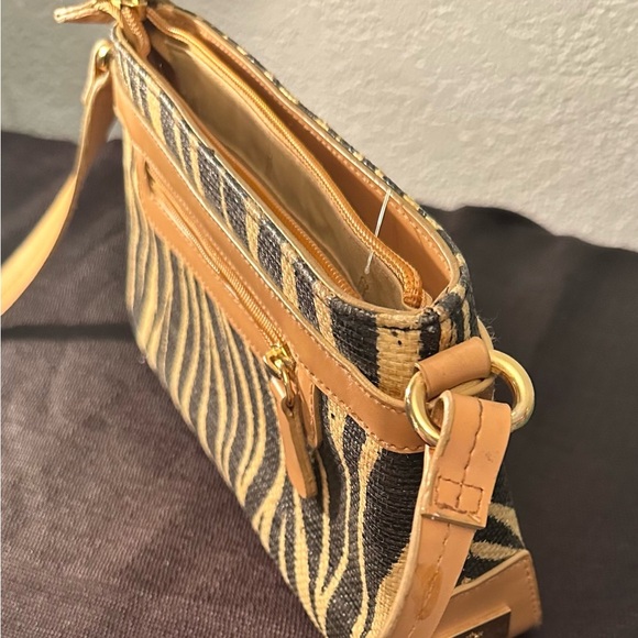 Ricardo Beverly Hills Women’s Small Zebra Print Purse - Picture 6 of 12